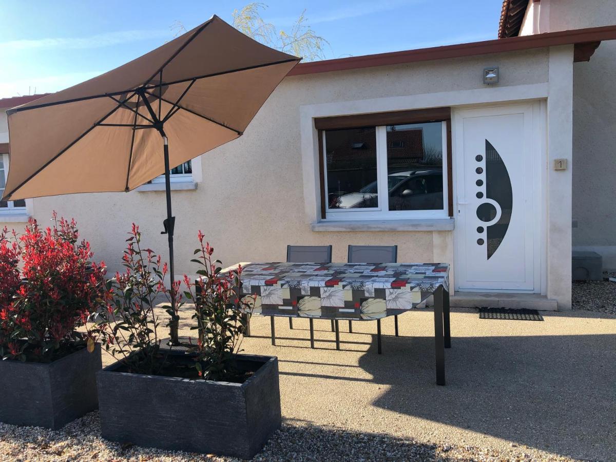 Gite A La Campagne Epieds  Exterior foto